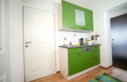 Pregarten House | Family-Friendly Retreat at Bahnwärterhaus - Guest Rated 9.8