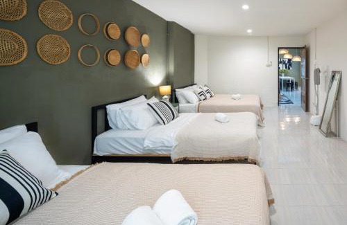 Chom Phon House | Discover Bai Bua House Chatuchak: Family-Friendly Retreat