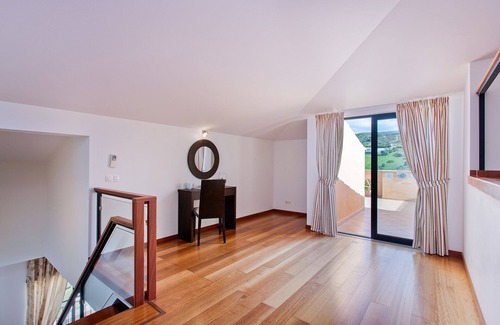 Praia da Luz Apartment | Baia Da Luz 3 Bed Apartment - Steps from the Beach!