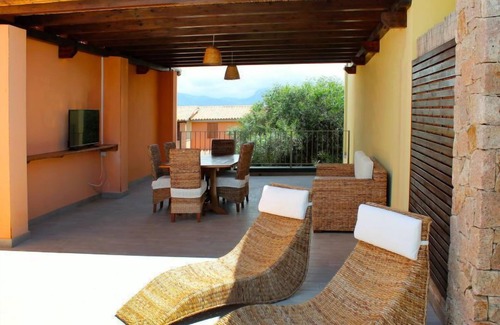 Pirotto Li Frati House | Pet-Friendly Baia delle Mimose with Oceanfront Pool & Spa
