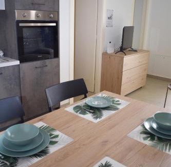 Costa Volpino Apartment | Family-Friendly Getaway at Baia delle Rose - Rated 9.3/10