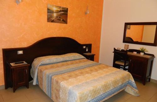 Castelluzzo Bed & Breakfast | Explore Baia Santa Margherita B&B: Ocean Views & Breakfast