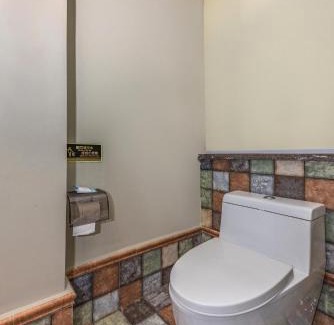 Dongba Hotel | Baihua Hotel
