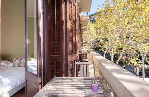 Gracia House | Modern Comfort at Bailén Green House with Wheelchair Access