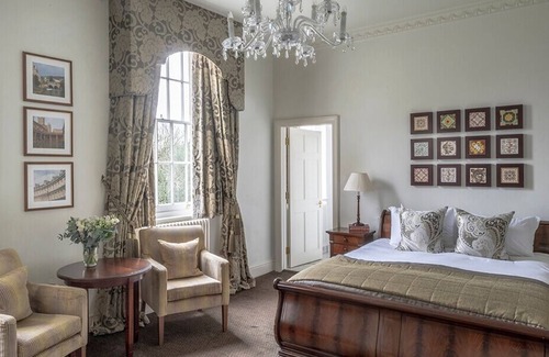 Bath Hotel | Elegant Bailbrook House: 4-Star Stay with Family Amenities