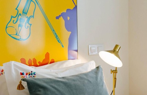 Bairro Alto Bed & Breakfast | Experience BAIRRO ALTO MUSIC GUEST HOUSE VIVALDI with Spa & More