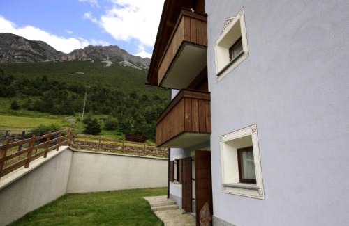 Valdidentro Apartment | Cozy Retreat at Bait Solif: Pet and Child Friendly Stay