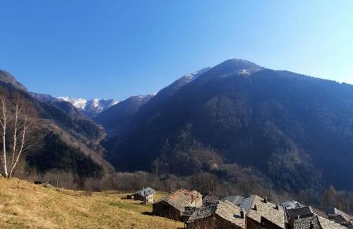 Premana Ski Chalet | Pet-Friendly Baita Autentica: Your Perfect Mountain Escape