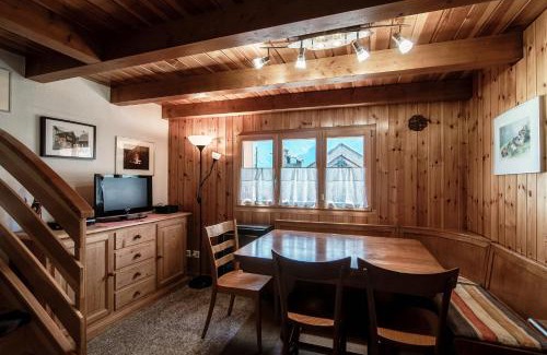 Sobrio Apartment | Modern Wooden Chalet in Faido - Family-Friendly Retreat