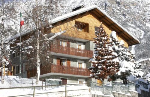 Premadio Apartment | Pet-Friendly Retreat at Baita de Ciano - Rated 9/10!