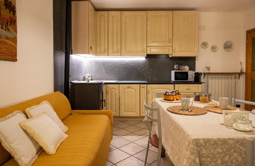 Valdisotto Bed & Breakfast | Oceanfront Baita de Eliseo B&B with Top Guest Ratings