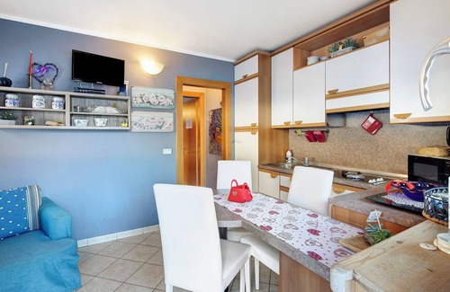 Livigno Apartment | Mountain View Retreat: Baita del Sole with Garden & Wi-Fi