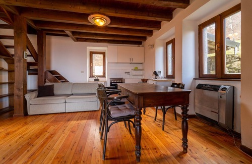 Civenna Ski Chalet | Guest Rated 10/10: Baita Gemma with Lake Views & More