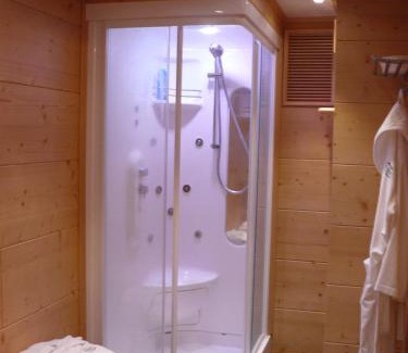 Sutrio Hotel | Relax at Baita Goles: Pet-Friendly Retreat with Spa