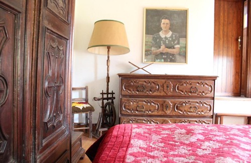 Entreves Ski Chalet | Discover Baita Mitzi: Pet-Friendly Haven with 9/10 Ratings
