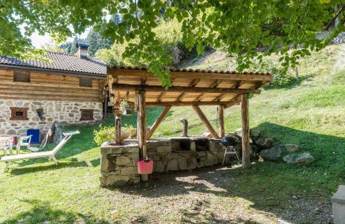 Porte di Rendena House | Top-Rated Baita Pizabornè: Pet & Child-Friendly Retreat