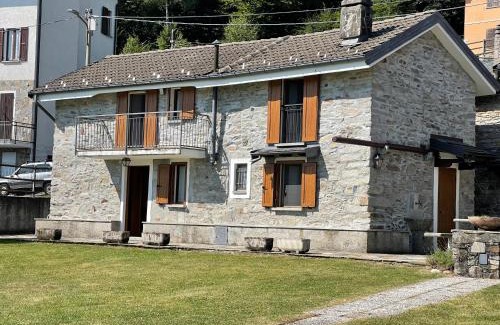 Tronzano Lago Maggiore Villa | Oceanfront Retreat at Baita Primula - Family-Friendly Stay