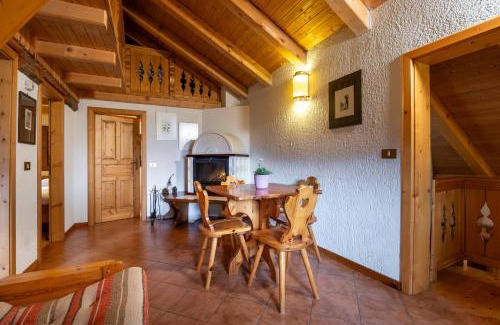 Peio Fonti Ski Chalet | Pet-Friendly Baita Vioz with Oceanfront Spa and 10/10 Rating