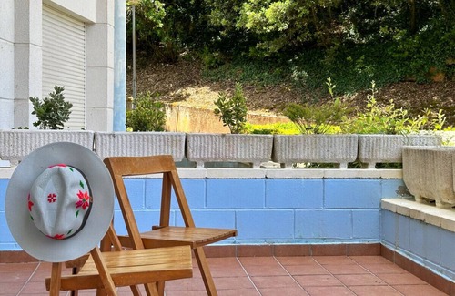 Isla Apartment | Beachfront Retreat with Pool & Family-Friendly Amenities