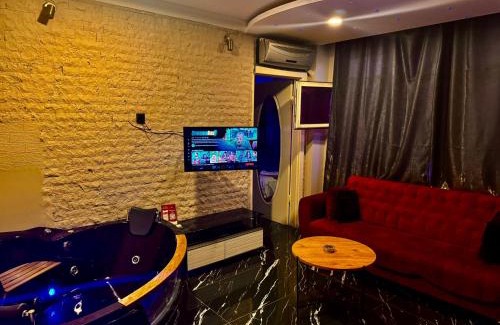Bakırkoy Apartment | Comfortable Stays at Bakırköy Macro Suit Otel with Hot Tub