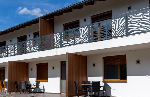 Abrahamhegy Apartment | Oceanfront Bliss at Baka Apartman - Rated 10/10 by Guests