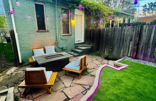 Baker House | Baker St. Abode | Mins to Downtown | Walkable