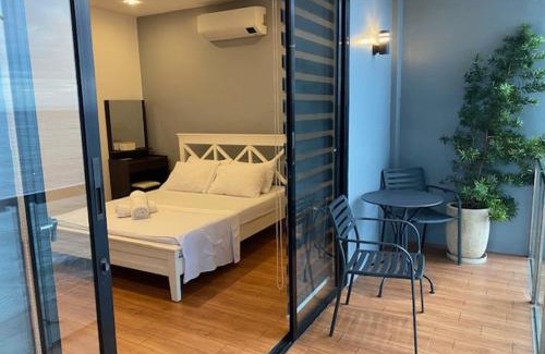 Dauin Bed & Breakfast | Beachfront Baki Divers Resort: Family-Friendly Getaway