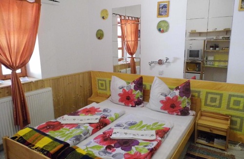 Epleny House | Pet-Friendly Bakonyi Apartmanház Eplény with 9.4 Rating
