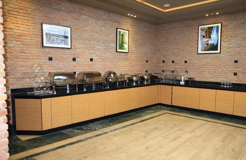 Bakuriani Apartment | Bakuriani Deluxe Apartment with Pool & Breakfast Included