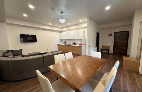 Bakuriani Hotel | Indulge at Bakuriani Inn: Triple Room with Spa & Pool