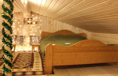 Bakurianis Andeziti Apartment | Bakuriani Residence: Family-Friendly Retreat with Dining Options
