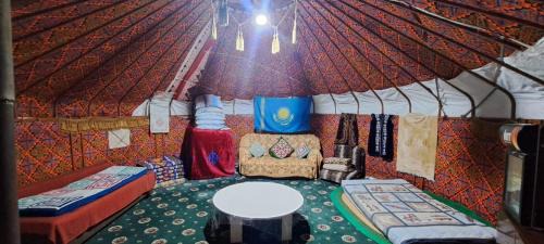 Almaty Province House | Bakytzhan hotel