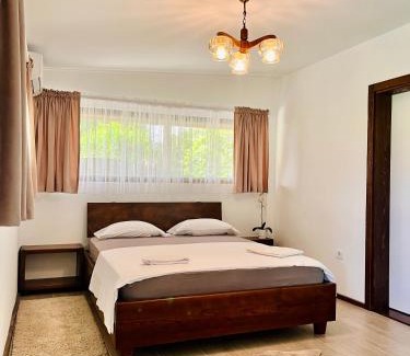 Karuc House | Pet-Friendly Balabani Local Stay with Breakfast & Dining