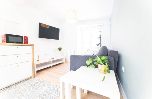 Gijon-Este Apartment | Top-Rated Balbín II Apartment with Spa & Family Amenities