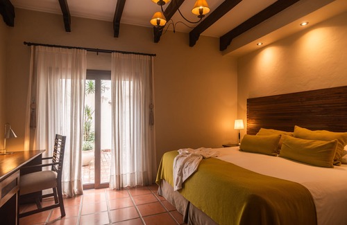 Salta Hotel | Relax at Balcón de la Plaza: Spa & Breakfast Included