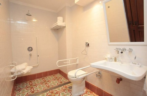 Salta Hotel | Relax at Balcón de la Plaza: Spa & Breakfast Included