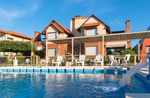 Nono Apartment | Oceanfront Getaway at Balcón de Nono - Rated 9.2/10