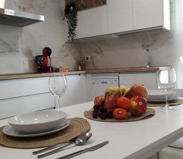 Old Town Baeza Apartment | Family-Friendly Stay at Balcón del Cardenal - Guest Rated 9.8