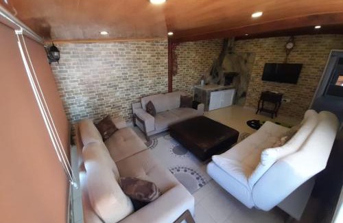 Eceabat Apartment | Pet-Friendly Balcı Apartment with Breakfast & Family Amenities
