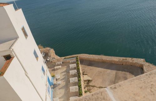 Peniscola Old Town Apartment | Family-Friendly Escape at BALCO AL MAR - Rated 9.3/10!