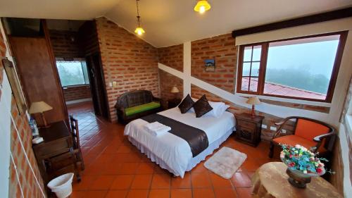 Rumipamba Cabin | Explore Balcon al Cotopaxi Hosteria with Pet-Friendly Amenities