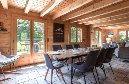 Les Houches Ski Chalet | Relax at Balcon De l Europe: Private Jacuzzi & Scenic Views