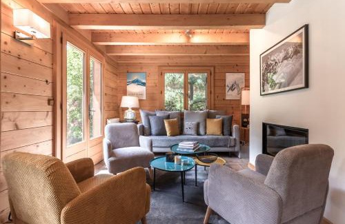 Les Houches Ski Chalet | Relax at Balcon De l Europe: Private Jacuzzi & Scenic Views