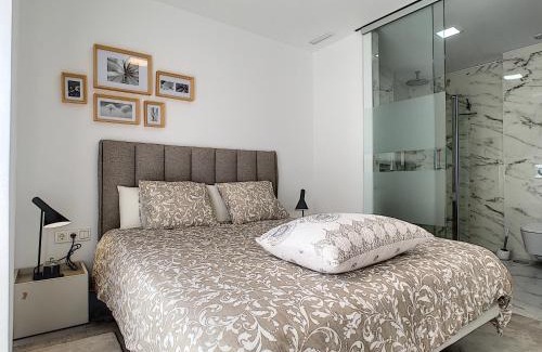 Torrevieja Apartment | Family-Friendly Stay at Balcon de la Laguna 12, Rated 10/10