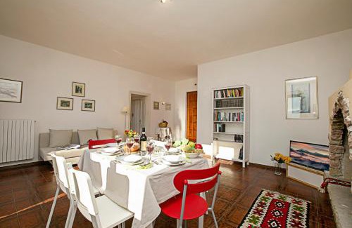 Voltino Apartment | Scenic Retreat at Balcone Panoramico sul Garda - Happy Rentals