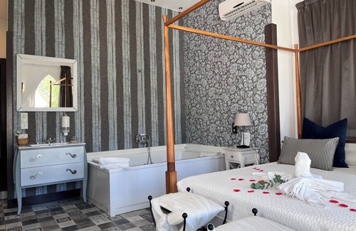 Arenas Hotel | Discover Balcones de Bentomiz: Family-Friendly Retreat