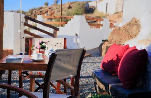 Los Balcones Hotel | Oceanfront Oasis at Balcones de Piedad with Pool Access