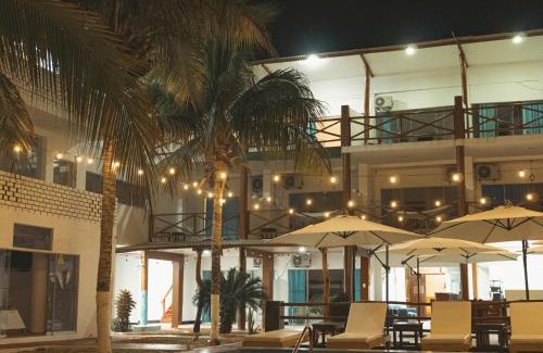 Bocapan Hotel | Relax at Balcones de Zorritos with Pool and Beach Access