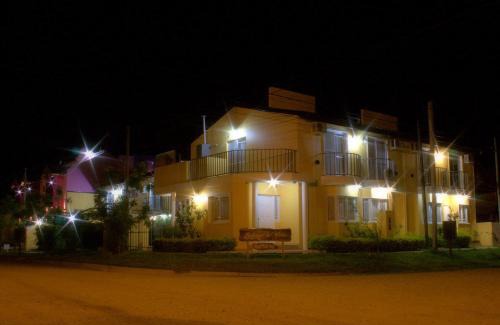 Colon Apartment | Discover Balcones del Pilar: Top-Rated with Pool & Breakfast