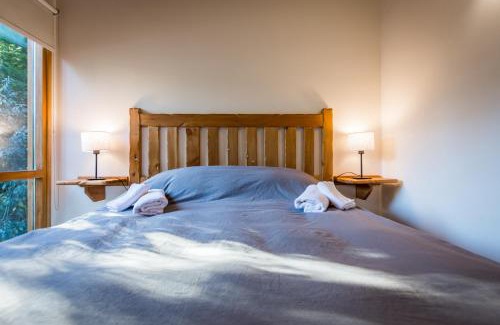 Angostura Cabin | Family-Friendly Retreat at Balcones del Sayhueque